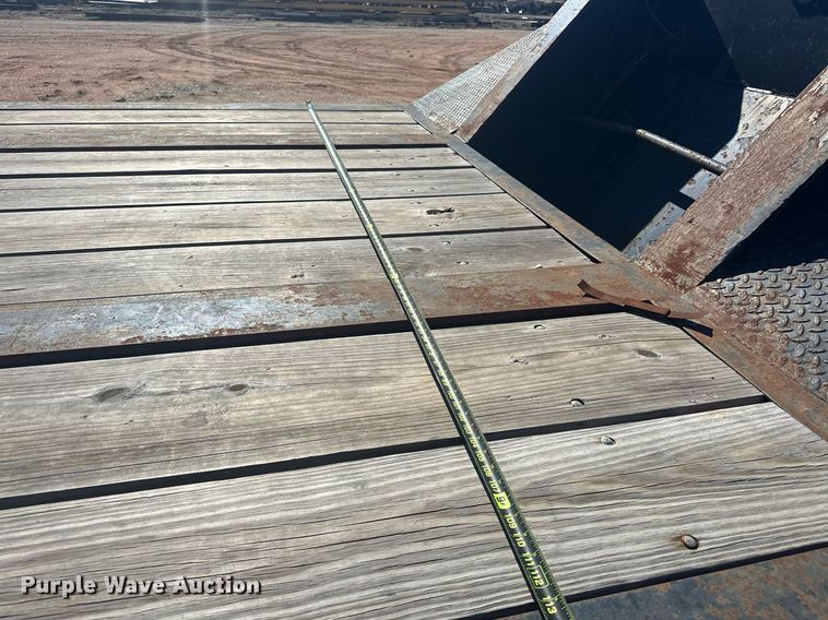 image for item ER4928 2004 Magnolia Lowboy drop deck equipment trailer