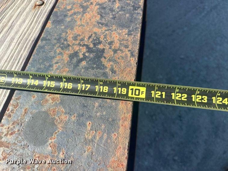 image for item ER4928 2004 Magnolia Lowboy drop deck equipment trailer