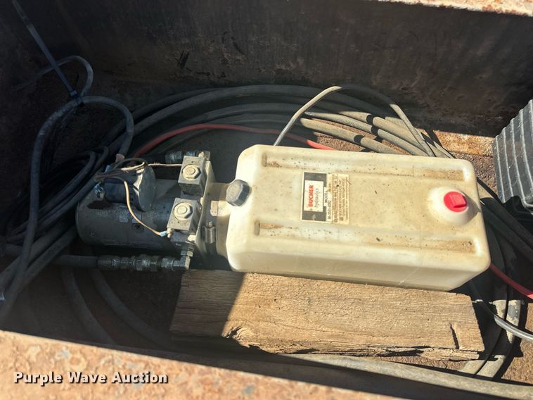 image for item ER4928 2004 Magnolia Lowboy drop deck equipment trailer