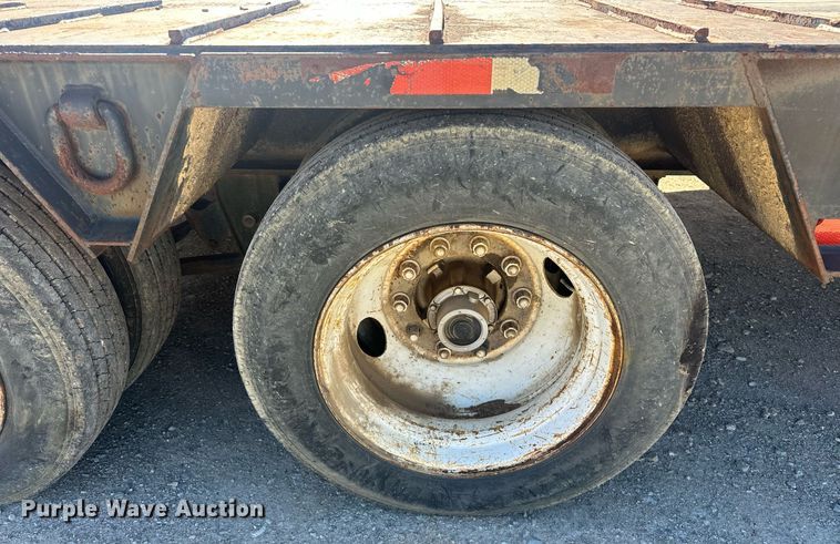 image for item ER4928 2004 Magnolia Lowboy drop deck equipment trailer