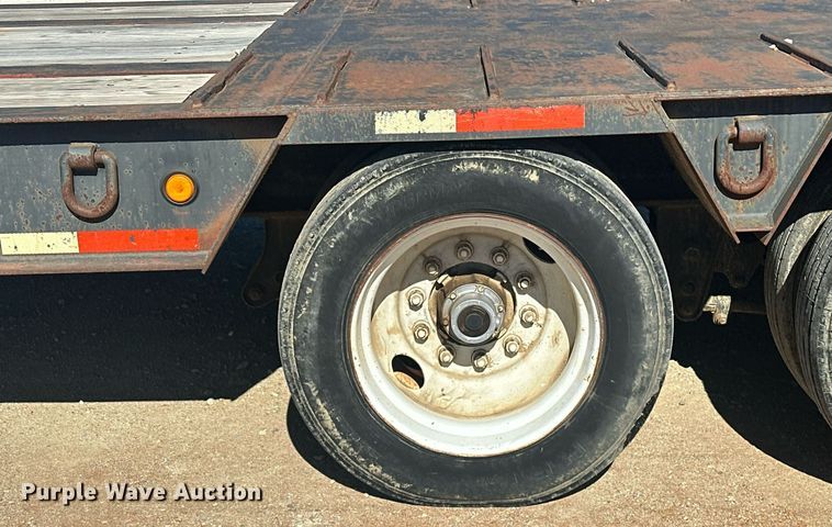 image for item ER4928 2004 Magnolia Lowboy drop deck equipment trailer