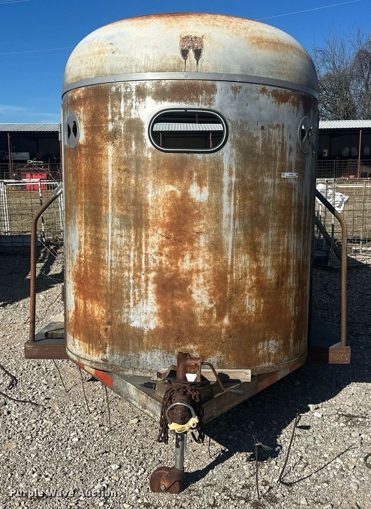 image for item ER4929 1994 W-W Trailers livestock trailer