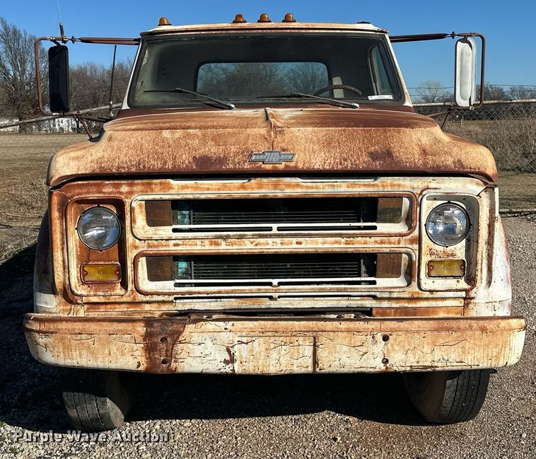 image for item ER4932 1970 Chevrolet C50 flatbed truck