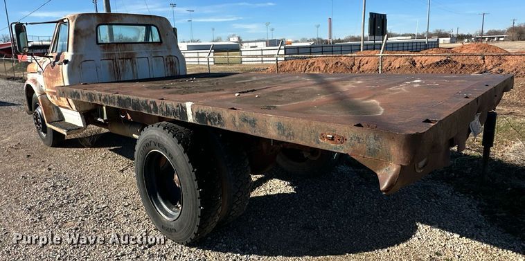 image for item ER4932 1970 Chevrolet C50 flatbed truck