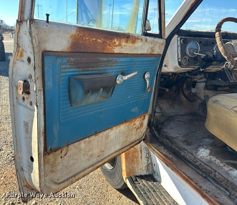 image for item ER4932 1970 Chevrolet C50 flatbed truck