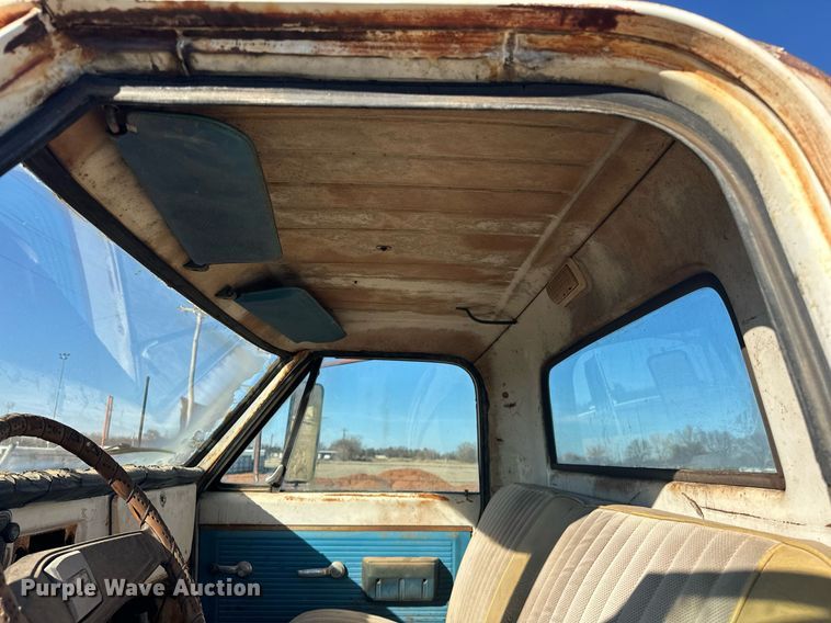 image for item ER4932 1970 Chevrolet C50 flatbed truck