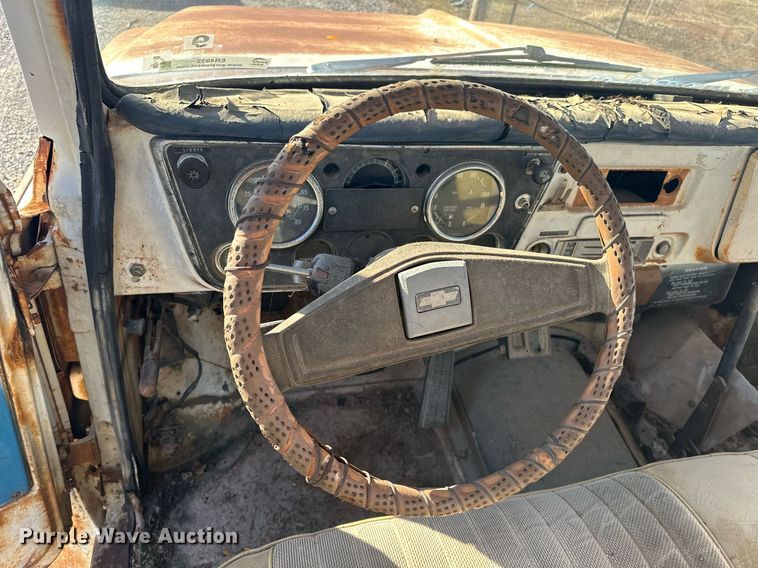 image for item ER4932 1970 Chevrolet C50 flatbed truck