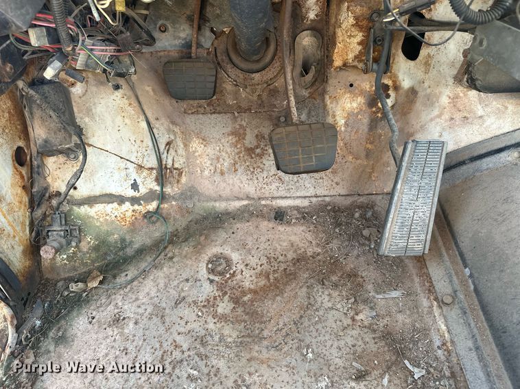 image for item ER4932 1970 Chevrolet C50 flatbed truck