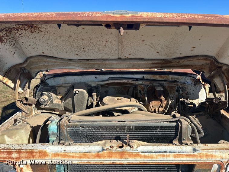 image for item ER4932 1970 Chevrolet C50 flatbed truck