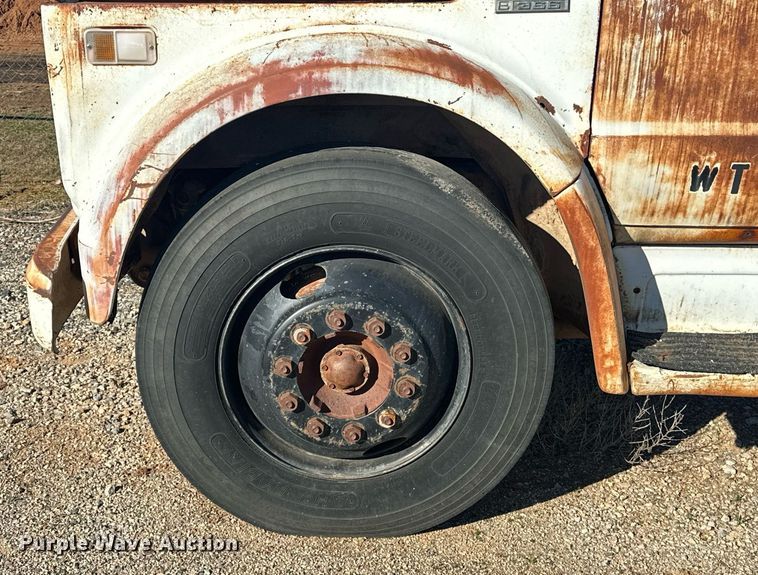 image for item ER4932 1970 Chevrolet C50 flatbed truck