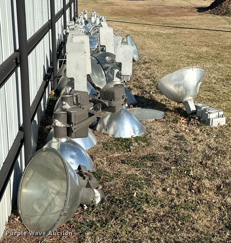 image for item ER4934 (44) Hubbell lights 