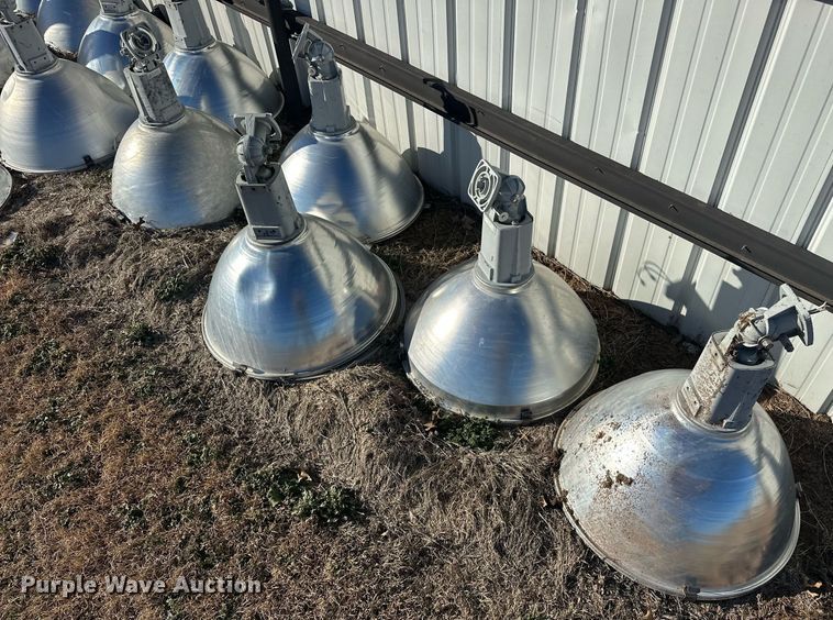 image for item ER4934 (44) Hubbell lights 