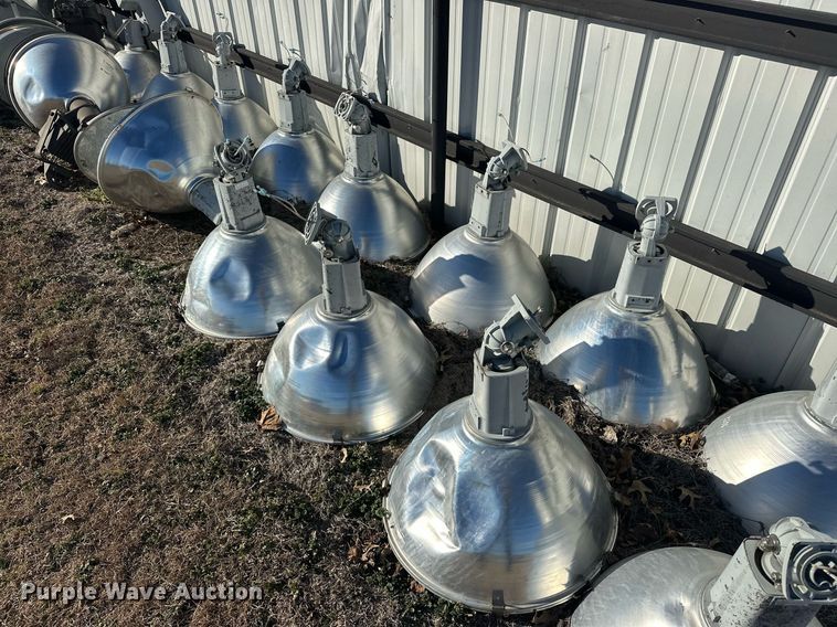 image for item ER4934 (44) Hubbell lights 