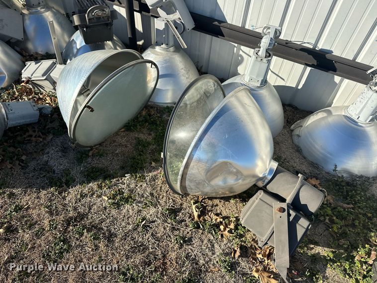 image for item ER4934 (44) Hubbell lights 