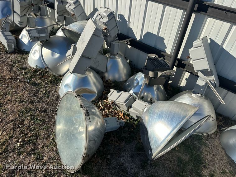 image for item ER4934 (44) Hubbell lights 