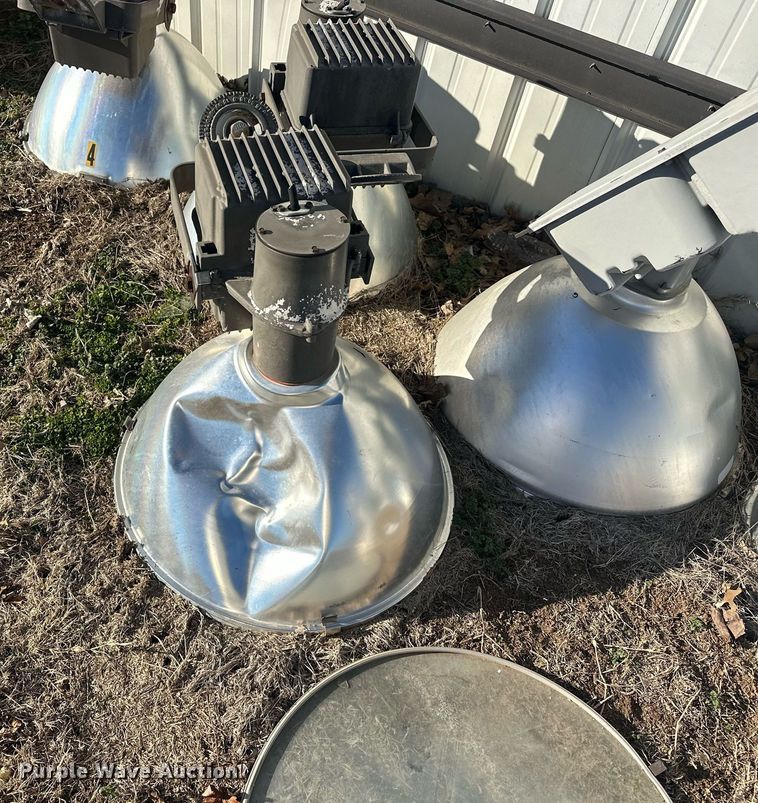 image for item ER4934 (44) Hubbell lights 