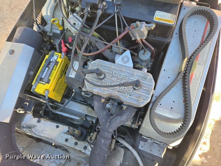 image for item ER5148 2004 Polaris Wide Trak LX snowmobile