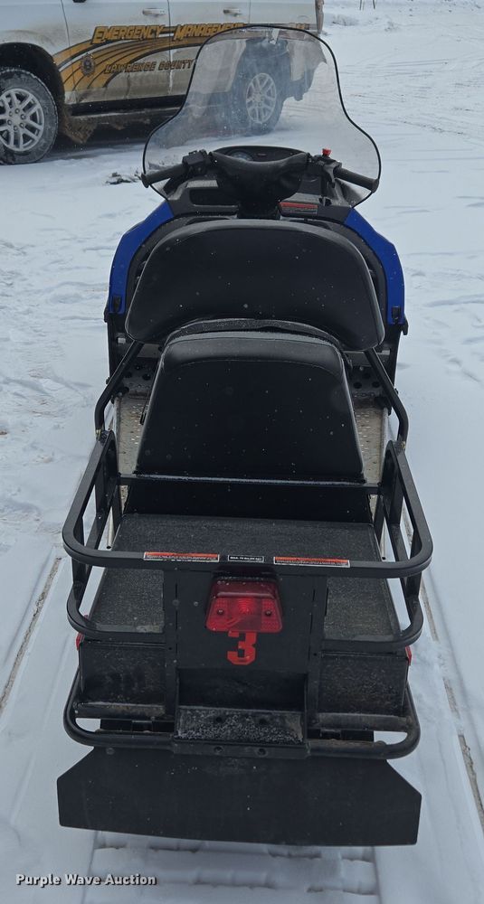 image for item ER5155 2007 Polaris Wide Trak snowmobile