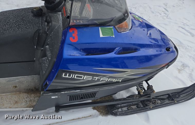 image for item ER5155 2007 Polaris Wide Trak snowmobile