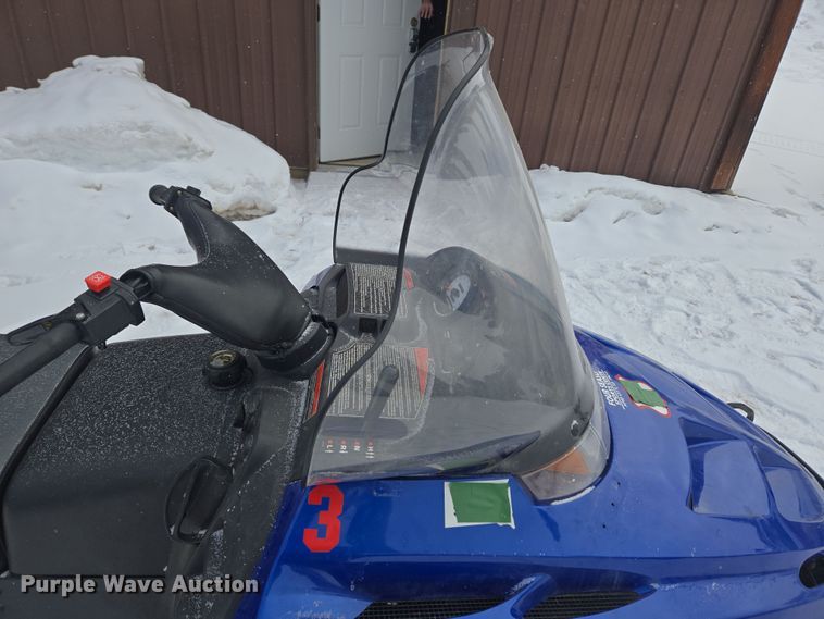 image for item ER5155 2007 Polaris Wide Trak snowmobile