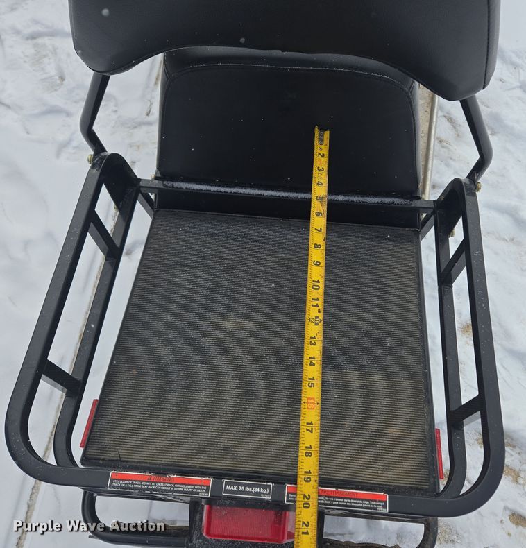 image for item ER5155 2007 Polaris Wide Trak snowmobile