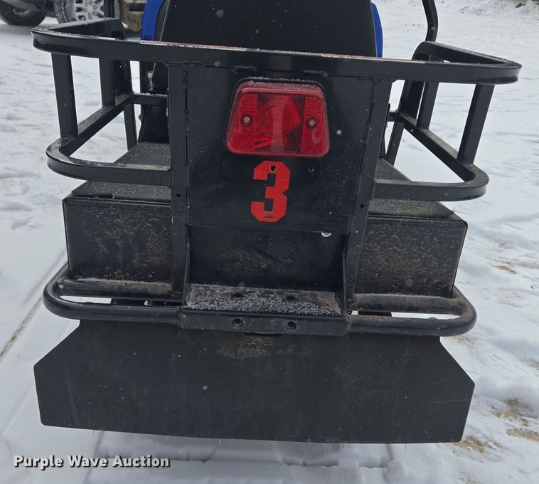 image for item ER5155 2007 Polaris Wide Trak snowmobile