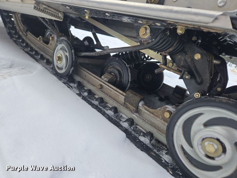 image for item ER5155 2007 Polaris Wide Trak snowmobile