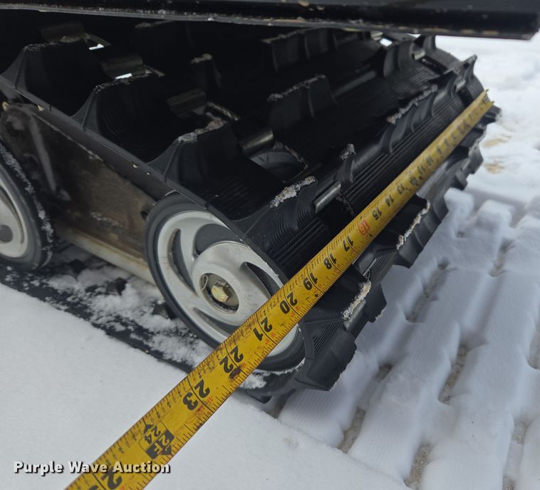 image for item ER5155 2007 Polaris Wide Trak snowmobile