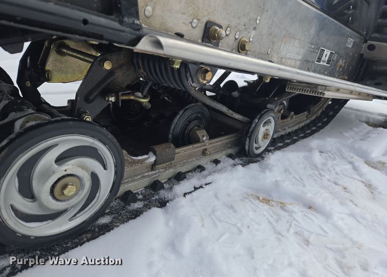 image for item ER5155 2007 Polaris Wide Trak snowmobile