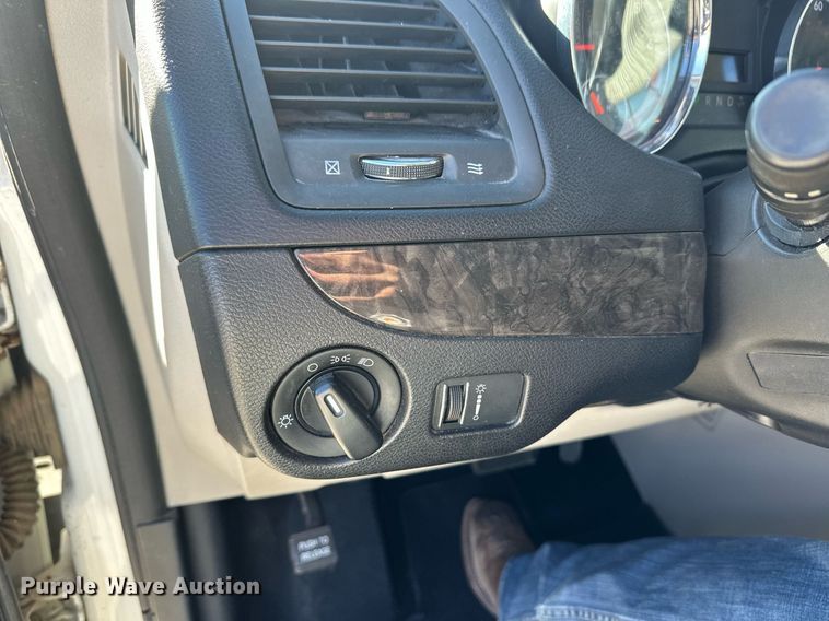 image for item ER8664 2011 Dodge Grand Caravan van