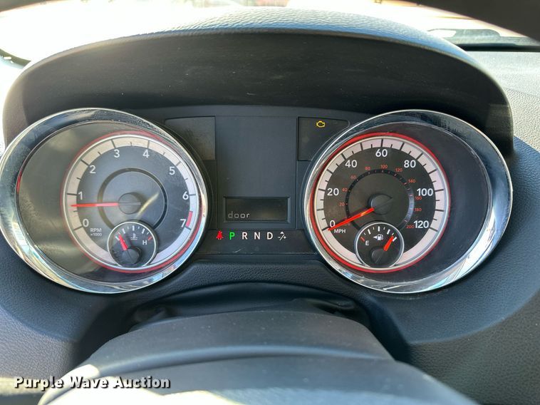 image for item ER8664 2011 Dodge Grand Caravan van