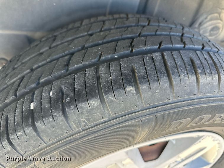 image for item ER8664 2011 Dodge Grand Caravan van