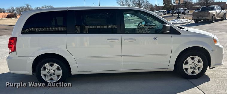 image for item ER8665 2011 Dodge Grand Caravan van