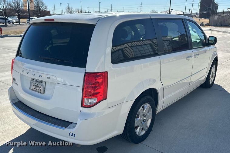 image for item ER8665 2011 Dodge Grand Caravan van