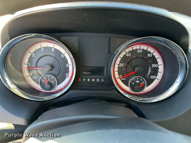 image for item ER8665 2011 Dodge Grand Caravan van