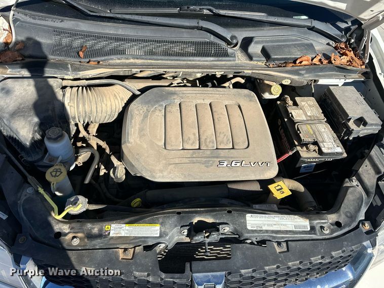 image for item ER8665 2011 Dodge Grand Caravan van