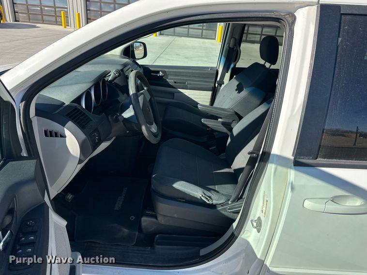 image for item ER8666 2009 Dodge Grand Caravan SE van