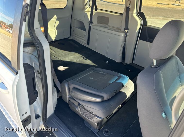 image for item ER8666 2009 Dodge Grand Caravan SE van
