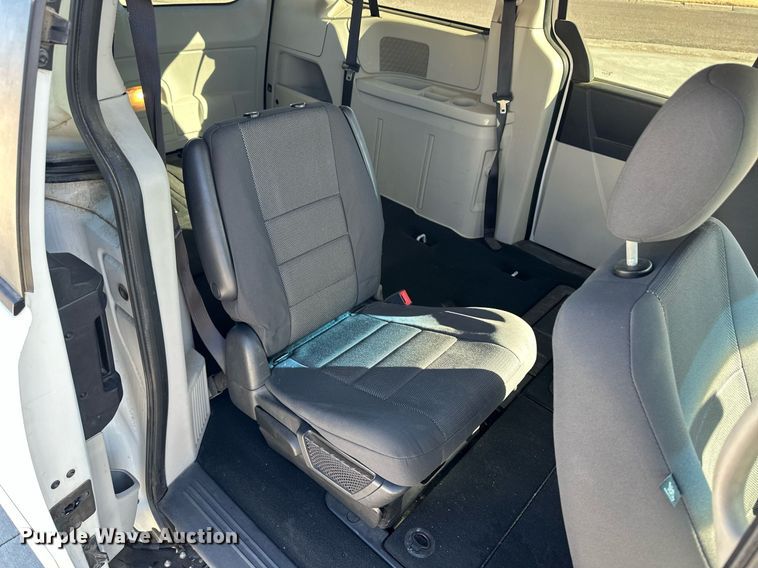 image for item ER8666 2009 Dodge Grand Caravan SE van