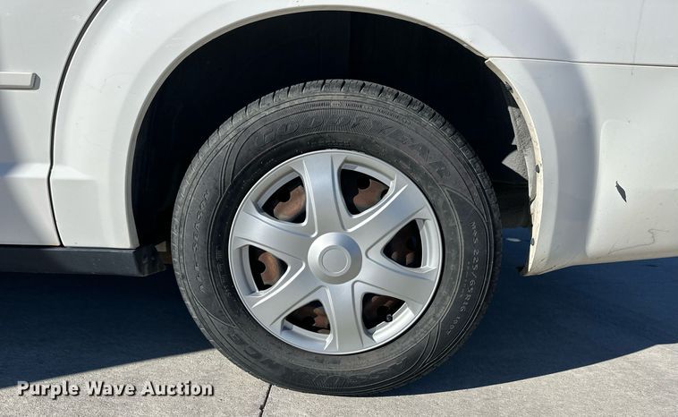 image for item ER8666 2009 Dodge Grand Caravan SE van