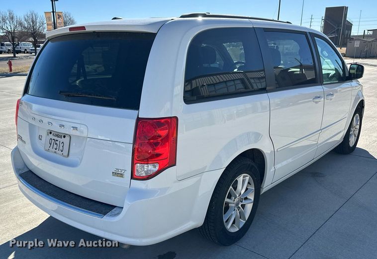 image for item ER8667 2016 Dodge Grand Caravan SXT van