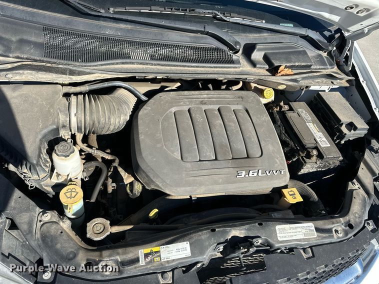 image for item ER8667 2016 Dodge Grand Caravan SXT van