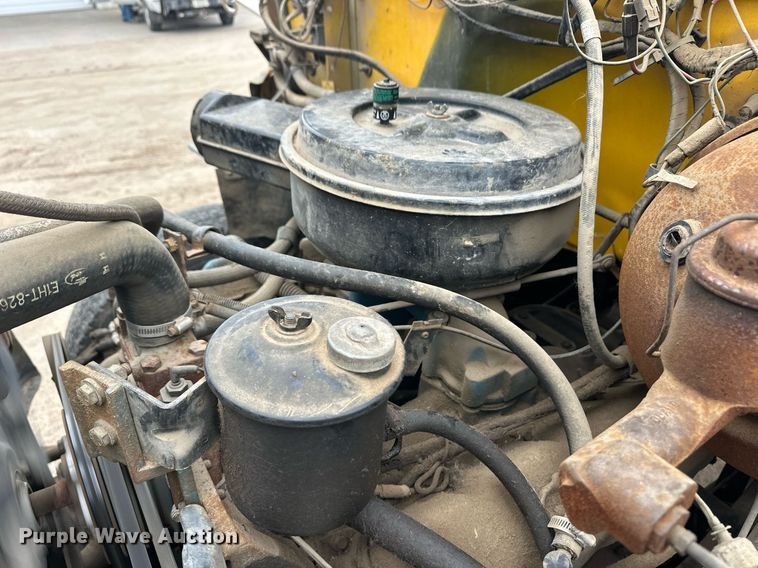 image for item ER8711 1982 Ford 700 oil distributor truck