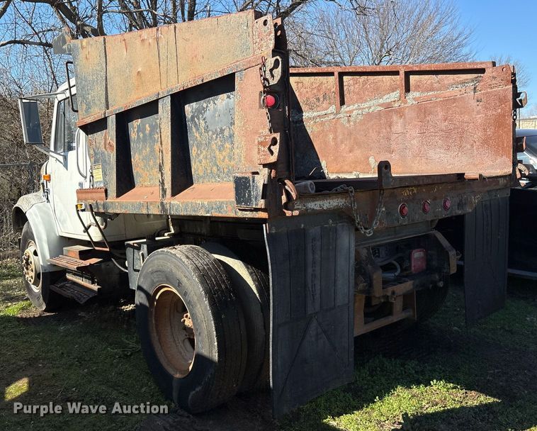 image for item EY9870 1995 International 4700 4x2 dump truck