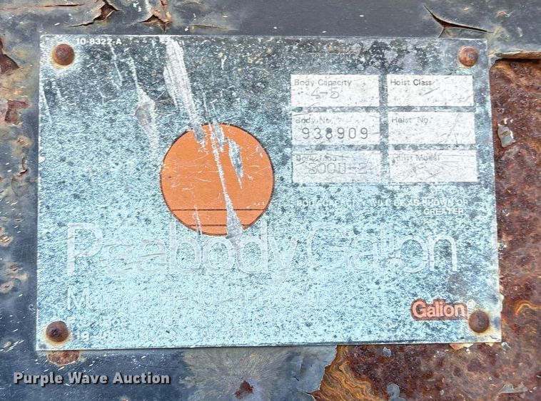 image for item EY9870 1995 International 4700 4x2 dump truck