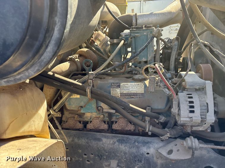 image for item EY9870 1995 International 4700 4x2 dump truck