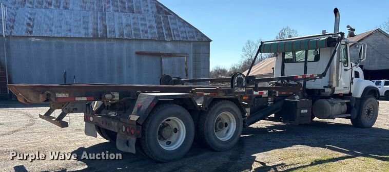 image for item EY9871 2007 Mack CV713 roll-off container truck