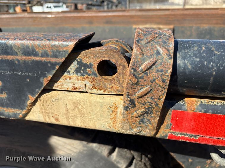 image for item EY9871 2007 Mack CV713 roll-off container truck