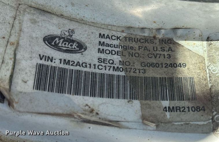 image for item EY9871 2007 Mack CV713 roll-off container truck