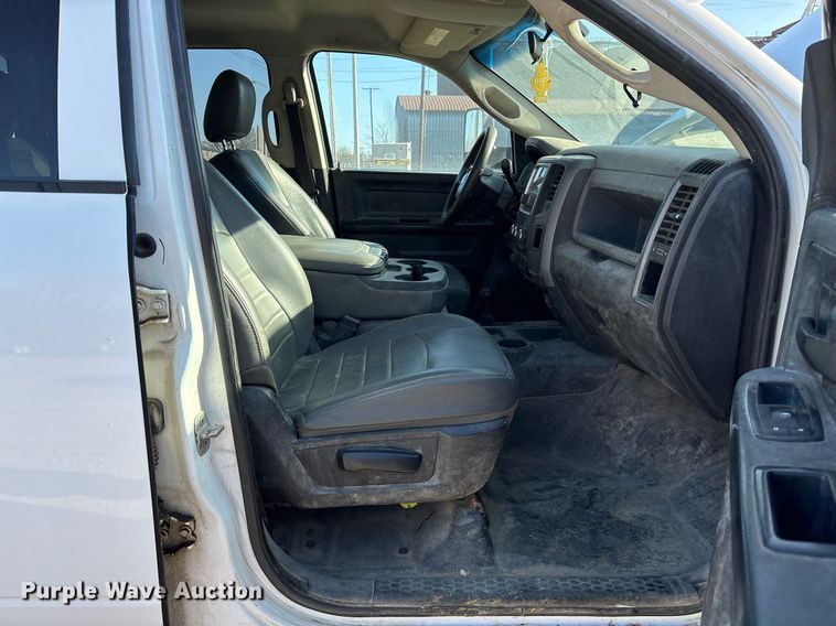 image for item EY9873 2014 Dodge Ram 4500 Crew Cab utility / service truck